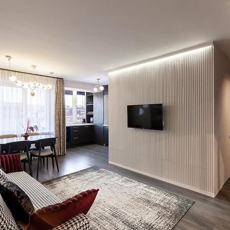 Leogrand Apartments On Svobody Avenue Lemberg Exterior foto