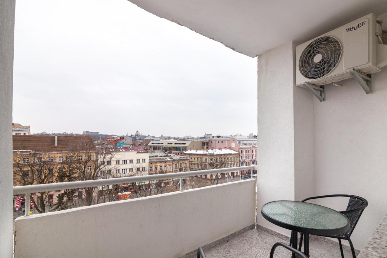 Leogrand Apartments On Svobody Avenue Lemberg Exterior foto